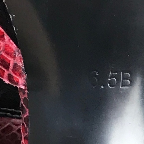 NWOT Ralph Lauren Snakeskin Strappy Burgundy Heels - Picture 7 of 7